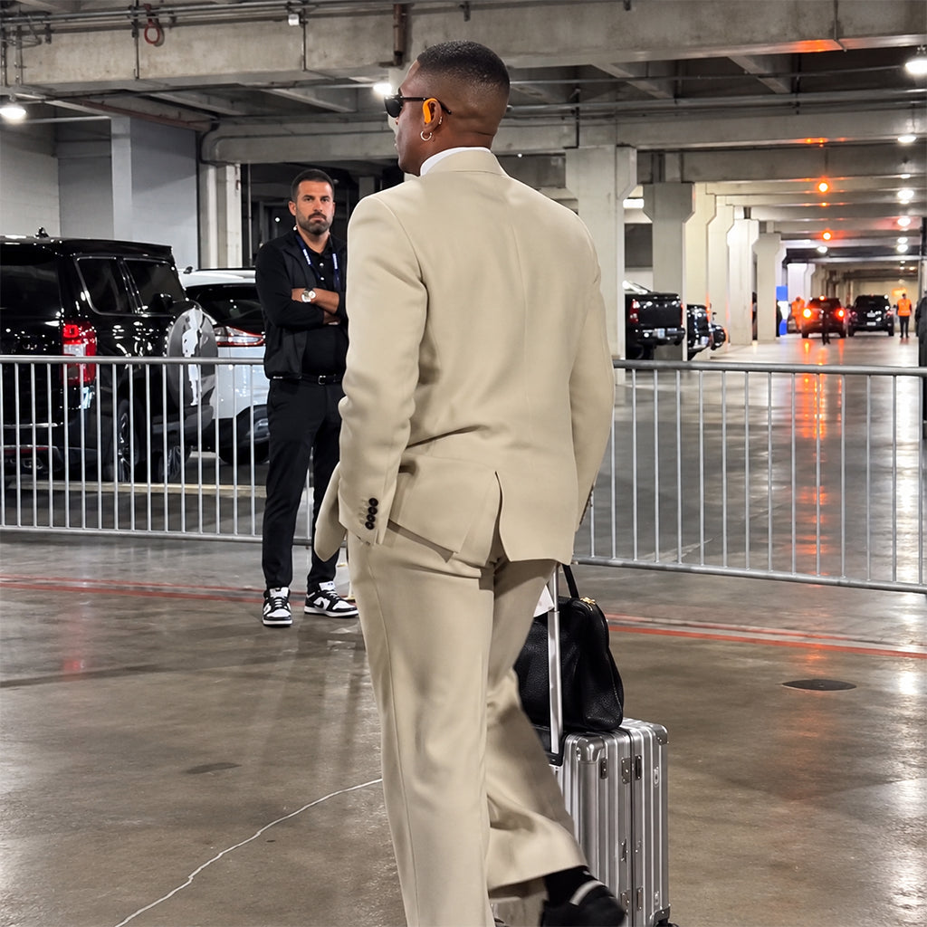 Eagles 2026 Jalen Hurts Arrival Suit