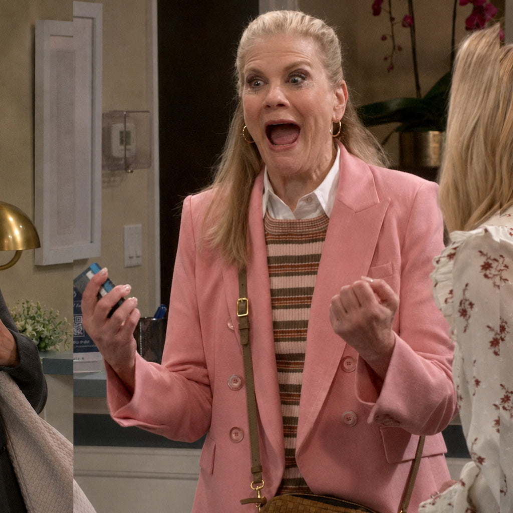 Leanne S02 Kristen Johnston Pink Blazer
