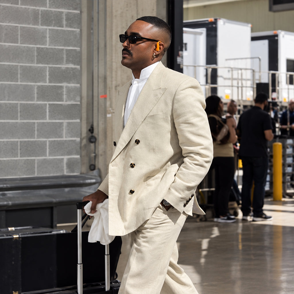 Eagles 2026 Jalen Hurts Arrival Suit