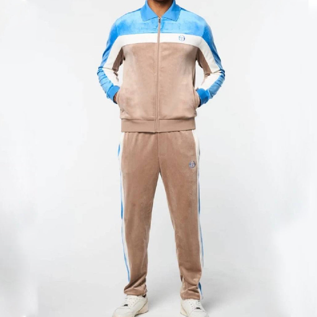 The Get Out 2026 Russell Crowe Tracksuit in Fleece