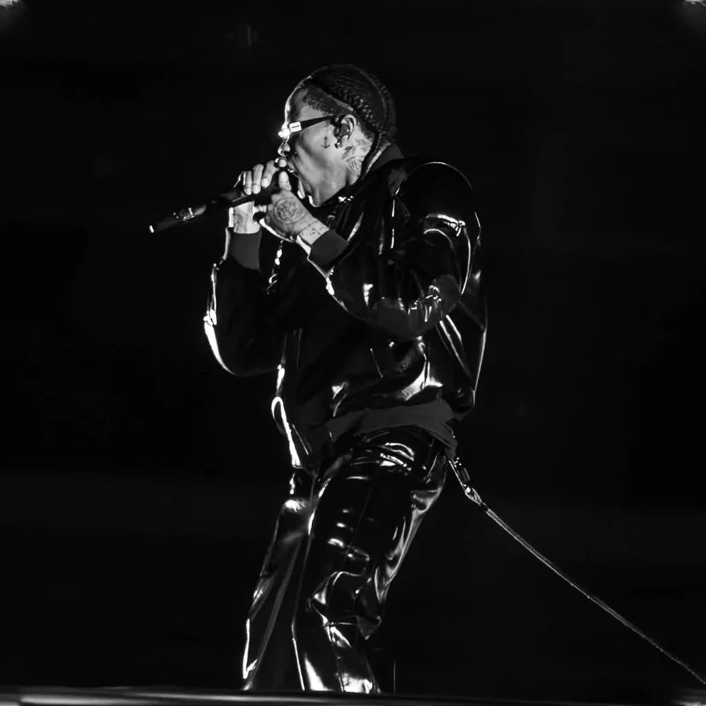Homecoming Concert Travis Scott Suit